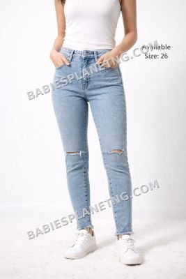 skinny jean with ripped knees size  26