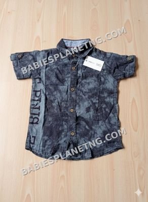tie-dye or washed-effect short-sleeve button-up shirt