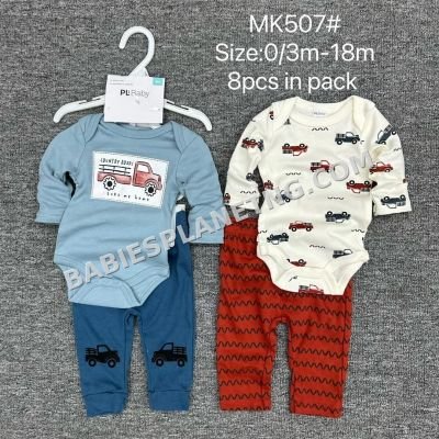 8-piece baby clothing in sizes 0/3m - 18m